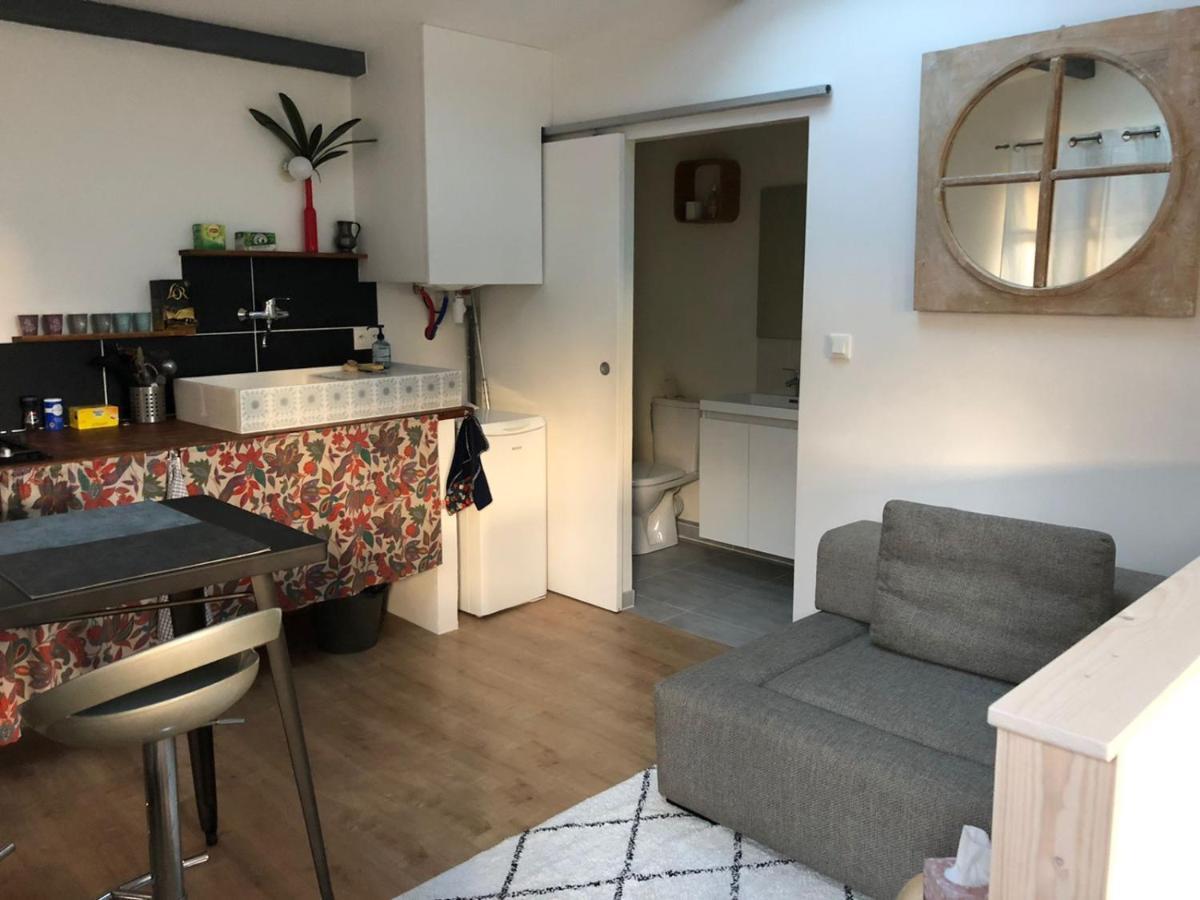 Charmant Logement Avec Parking Apartment Orvault Exterior photo